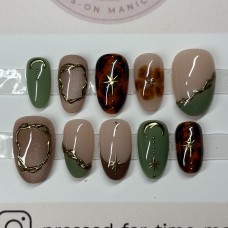 Falling for Autumn Falling for Autumn